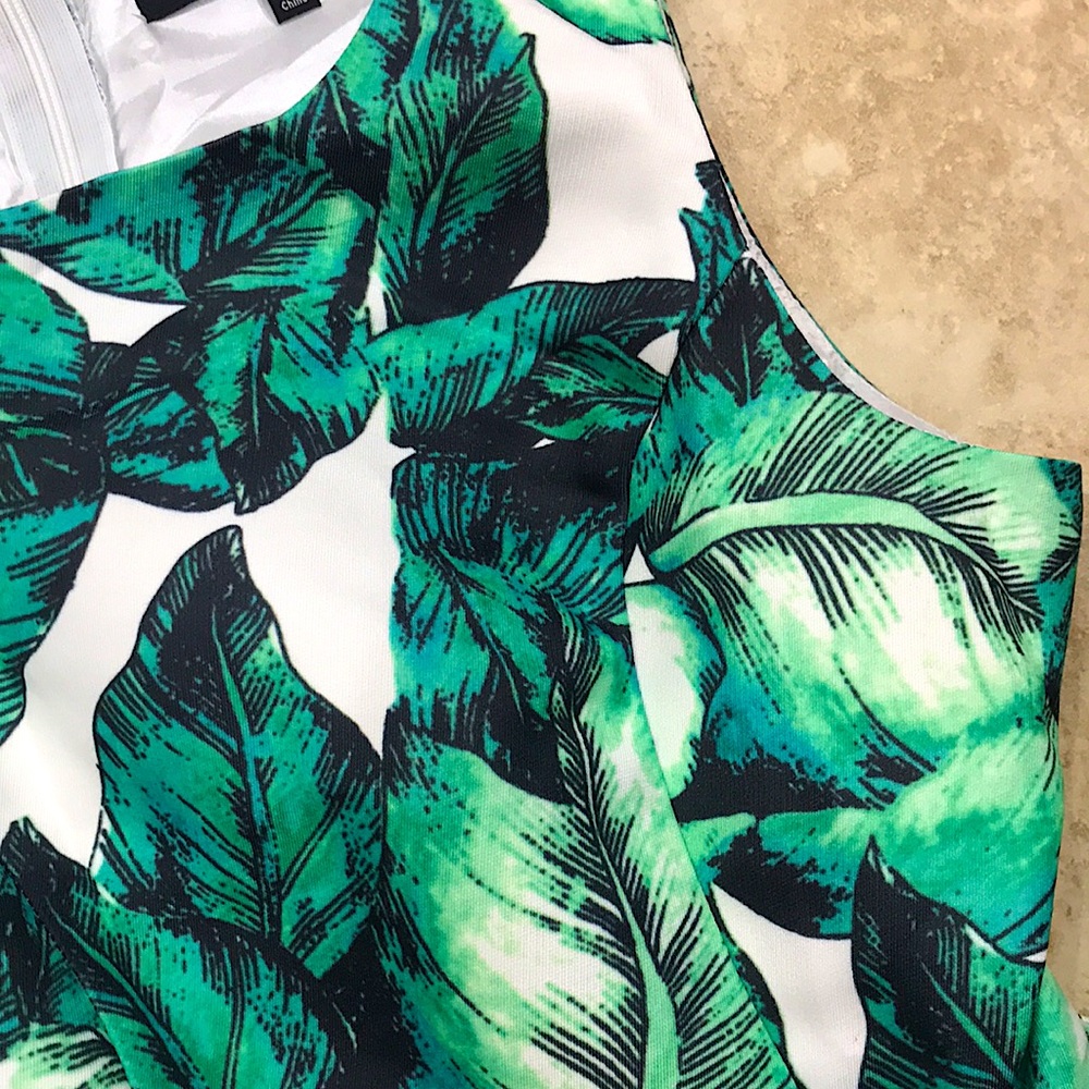 βLeaf It To Chanceβ Tropical PalmLeaf Skater Dress - Picture 10 of 12